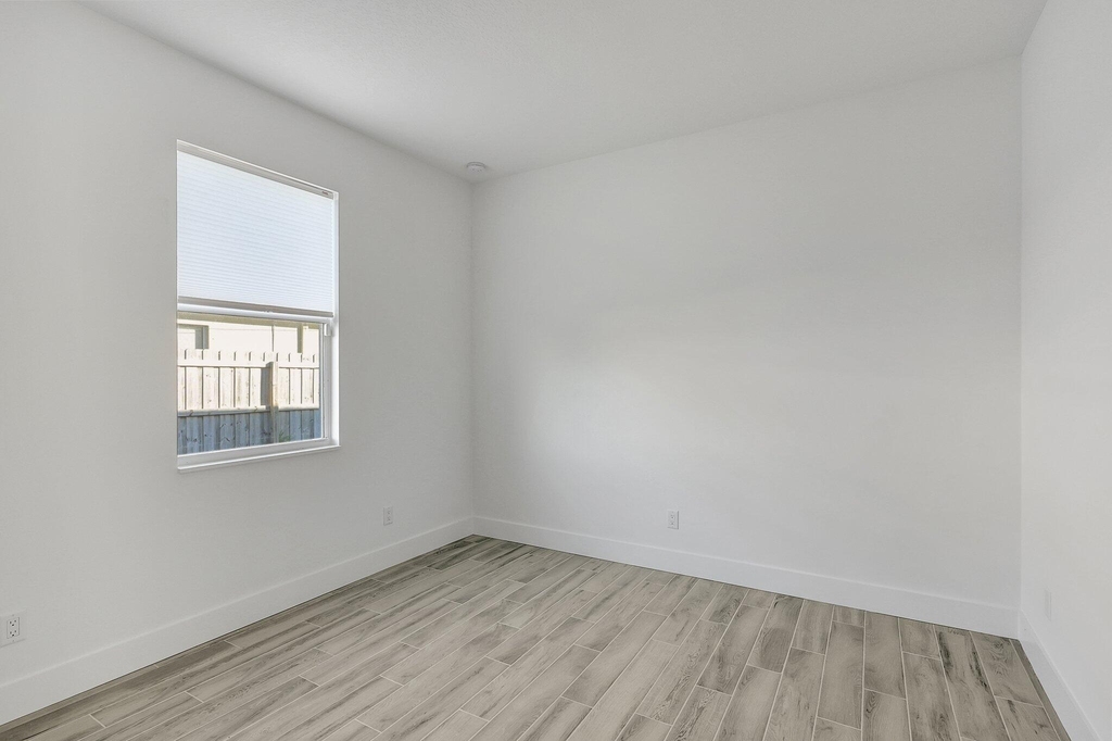 1791 Sw Effland Avenue - Photo 33