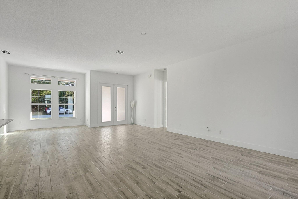 1791 Sw Effland Avenue - Photo 8