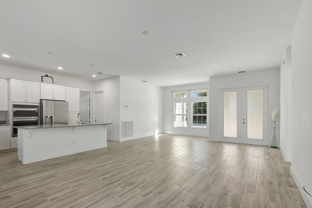 1791 Sw Effland Avenue - Photo 7