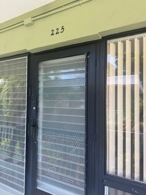1911 Ne 8th Court - Photo 0