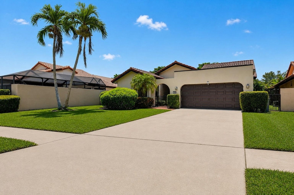 7690 Solimar Circle - Photo 2