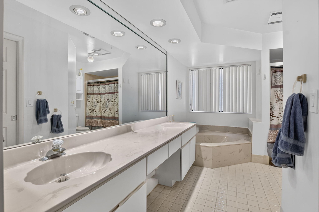 7690 Solimar Circle - Photo 17