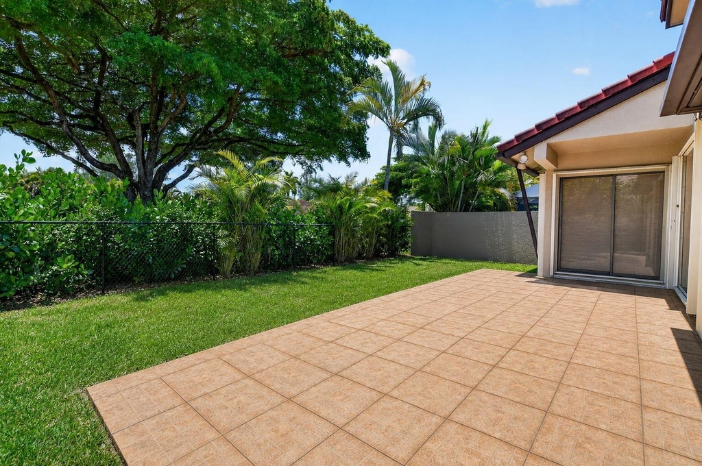 7690 Solimar Circle - Photo 28