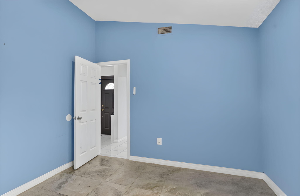 7690 Solimar Circle - Photo 24