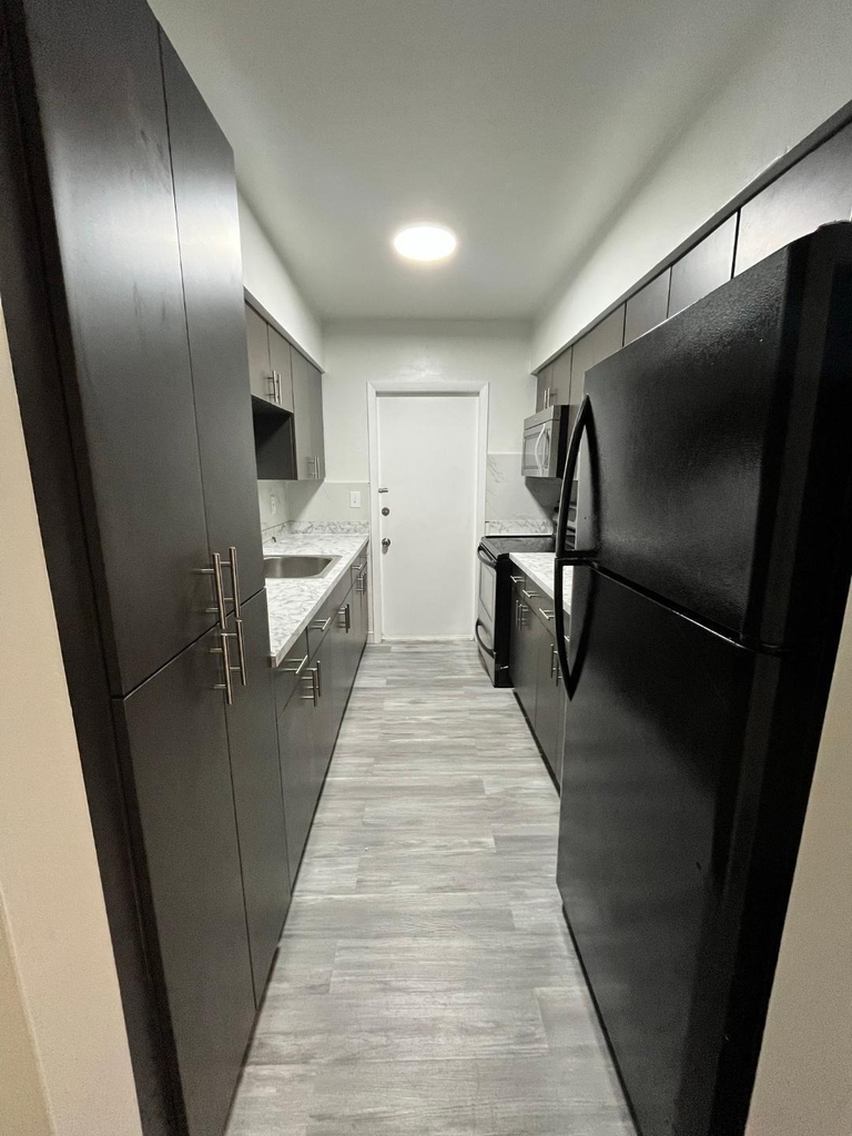 7511 Venetian Street - Photo 12