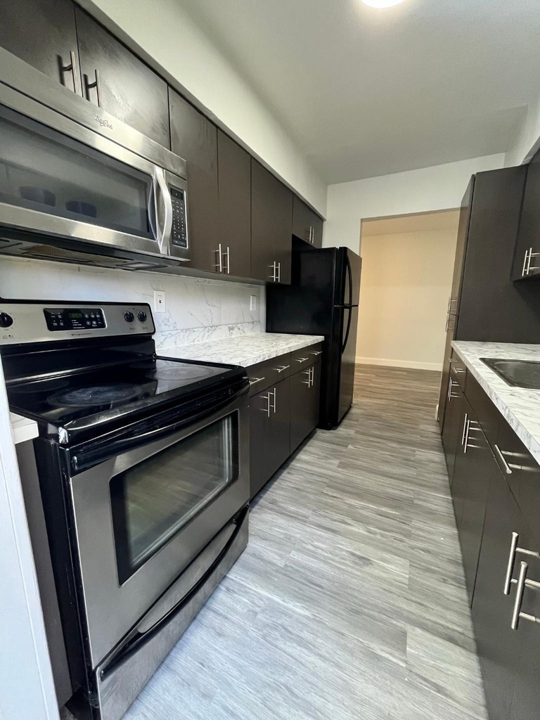 7511 Venetian Street - Photo 14