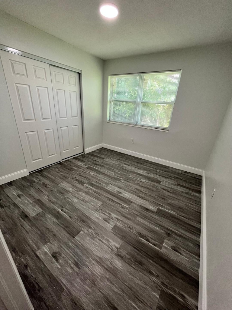 7511 Venetian Street - Photo 10