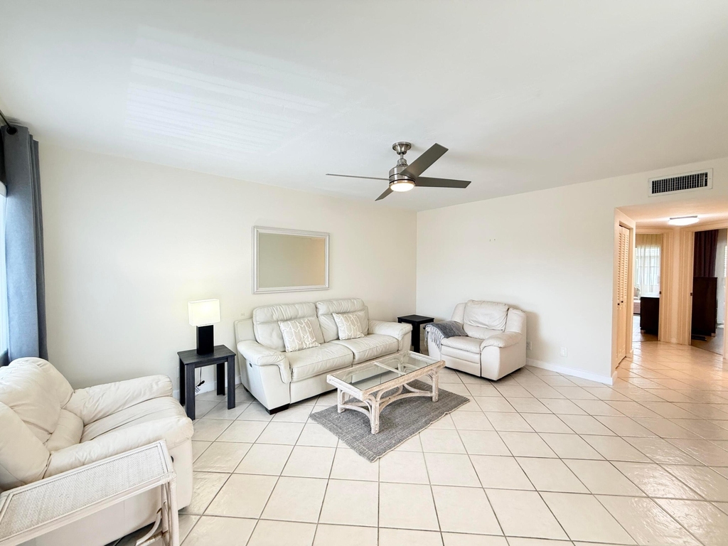 2880 Lake Osborne Drive - Photo 9