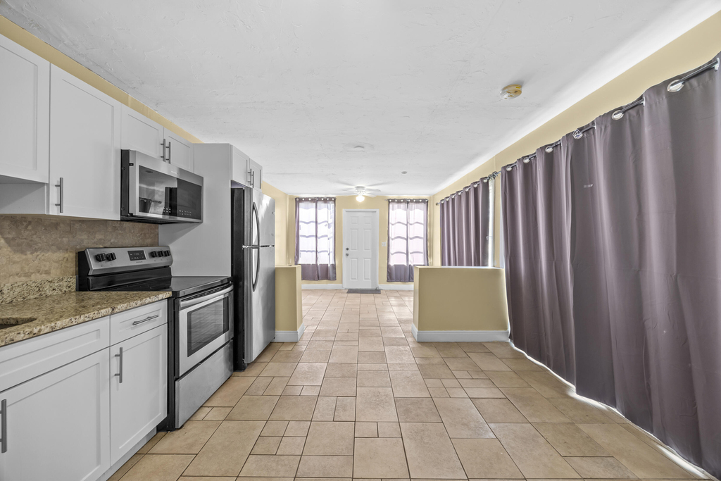120 Pleasant Place - Photo 5