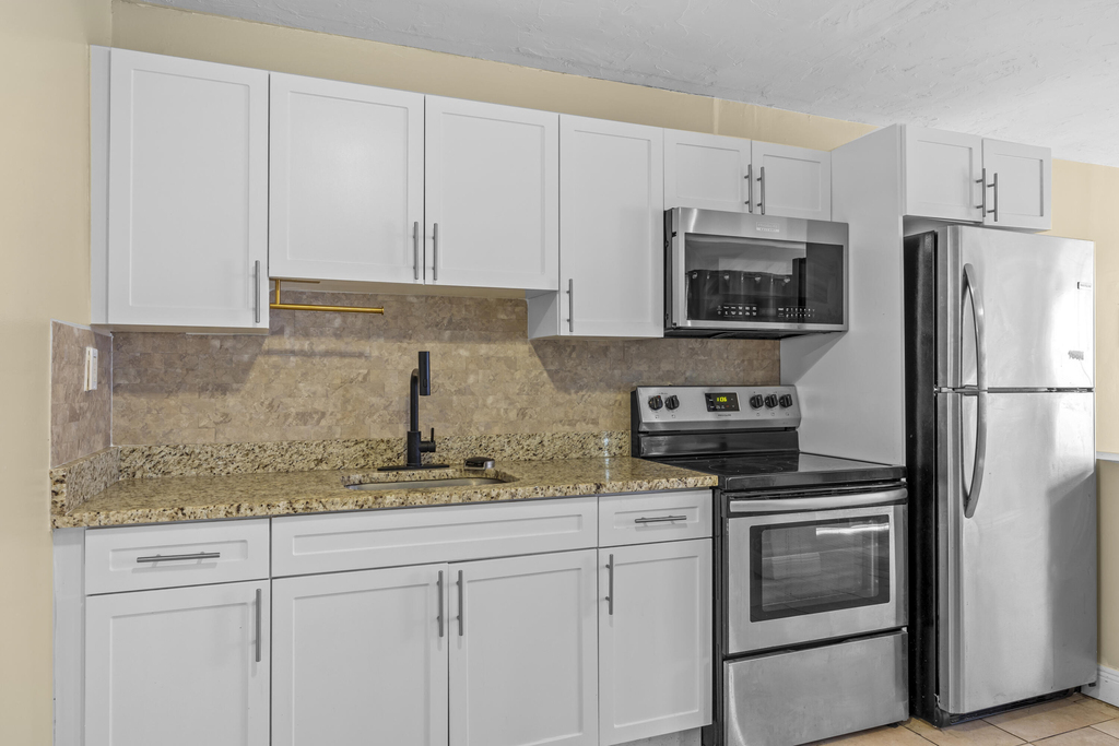 120 Pleasant Place - Photo 4