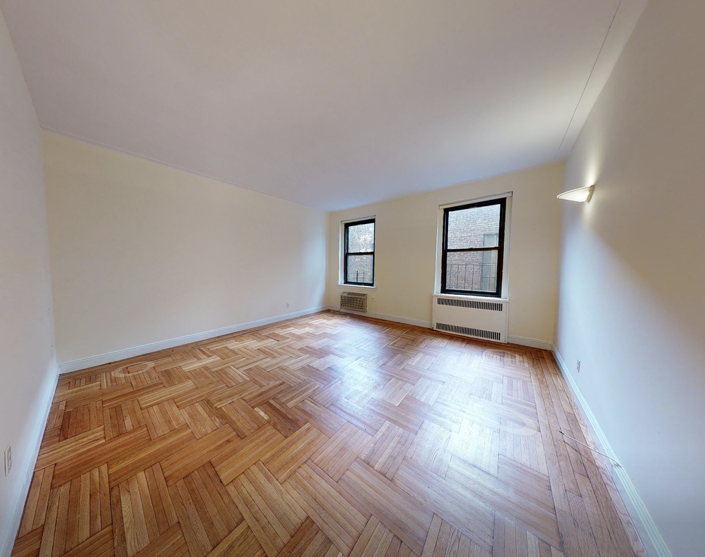 440 East 78th Street - Photo 1