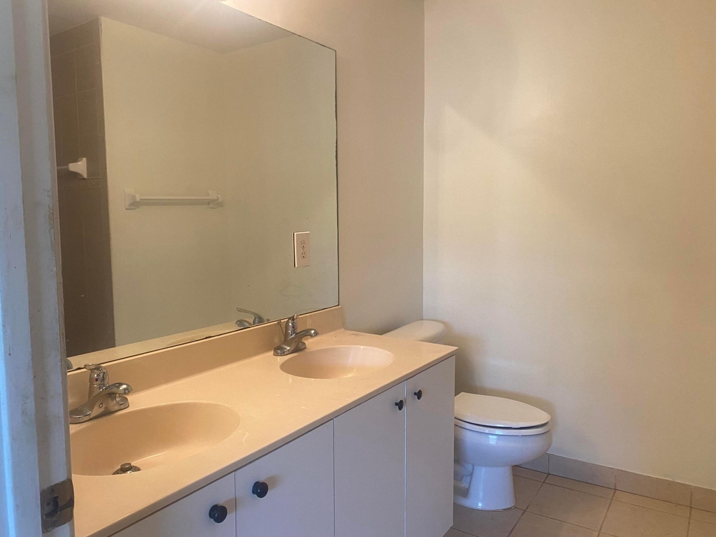 8214 Prestige Commons Drive - Photo 13
