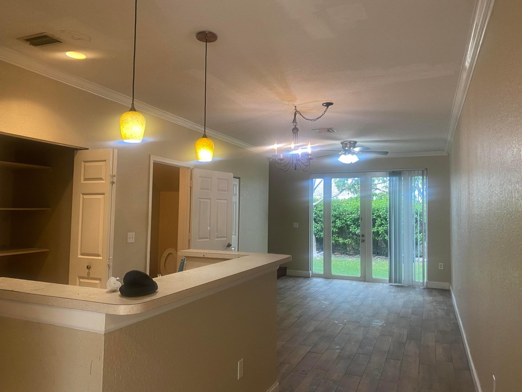 8214 Prestige Commons Drive - Photo 7