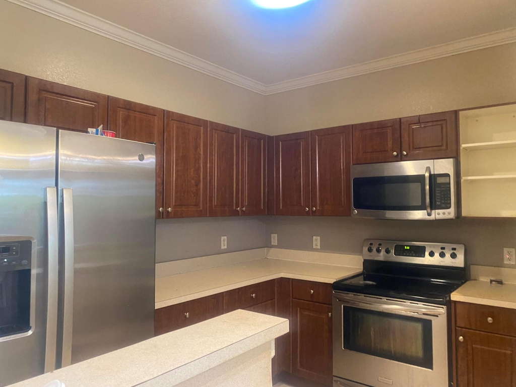 8214 Prestige Commons Drive - Photo 11