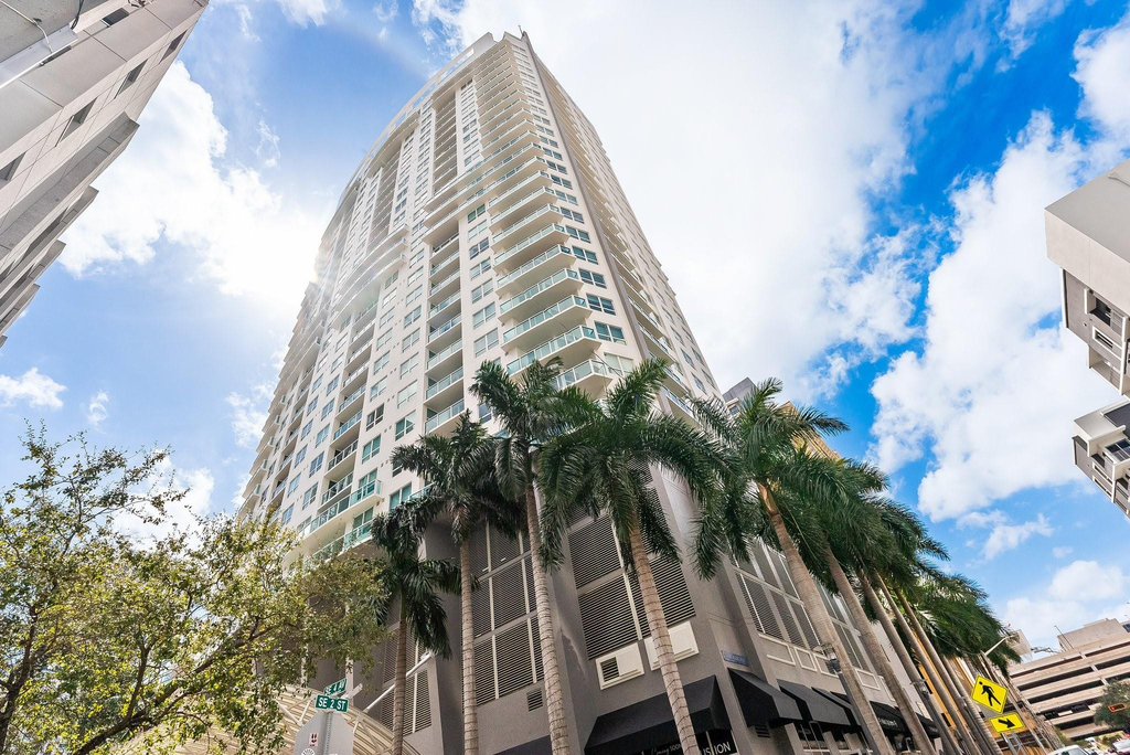 350 Se 2nd Street - Photo 46