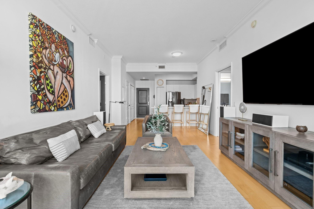350 Se 2nd Street - Photo 8