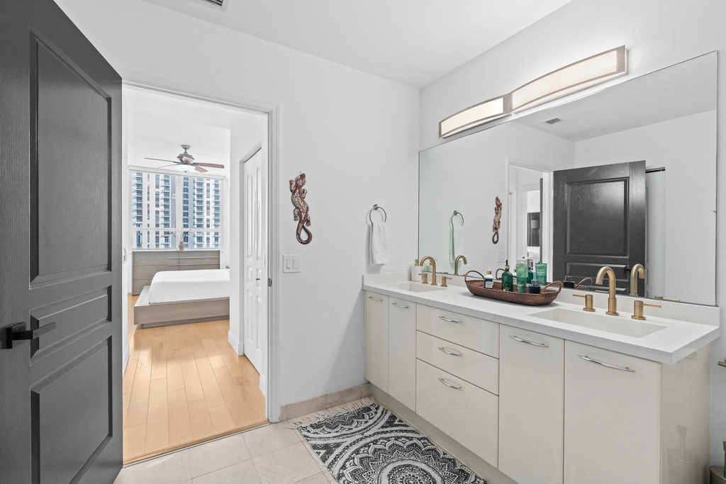 350 Se 2nd Street - Photo 12