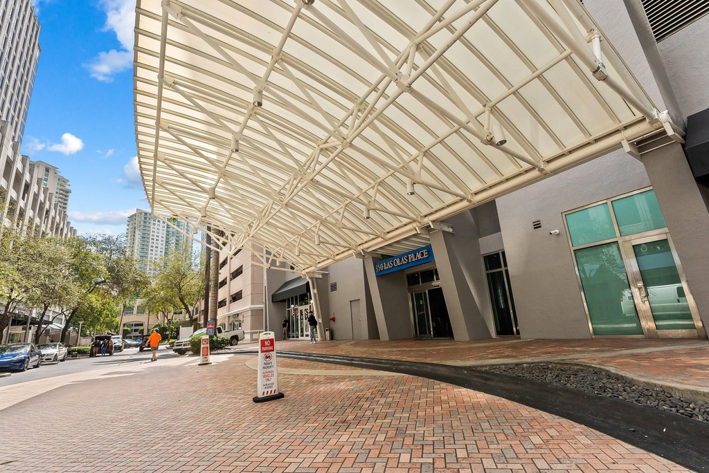350 Se 2nd Street - Photo 25