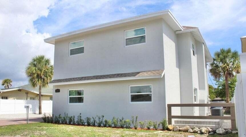 305 Cypress Drive - Photo 4