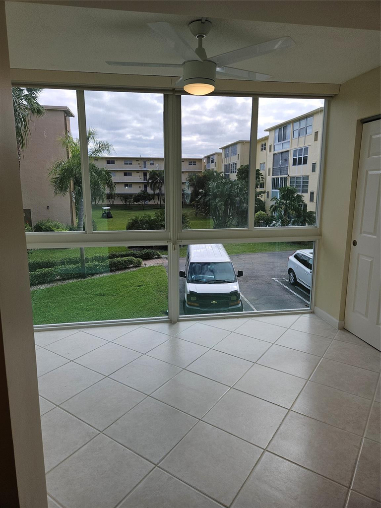300 Ne 26th Avenue - Photo 5