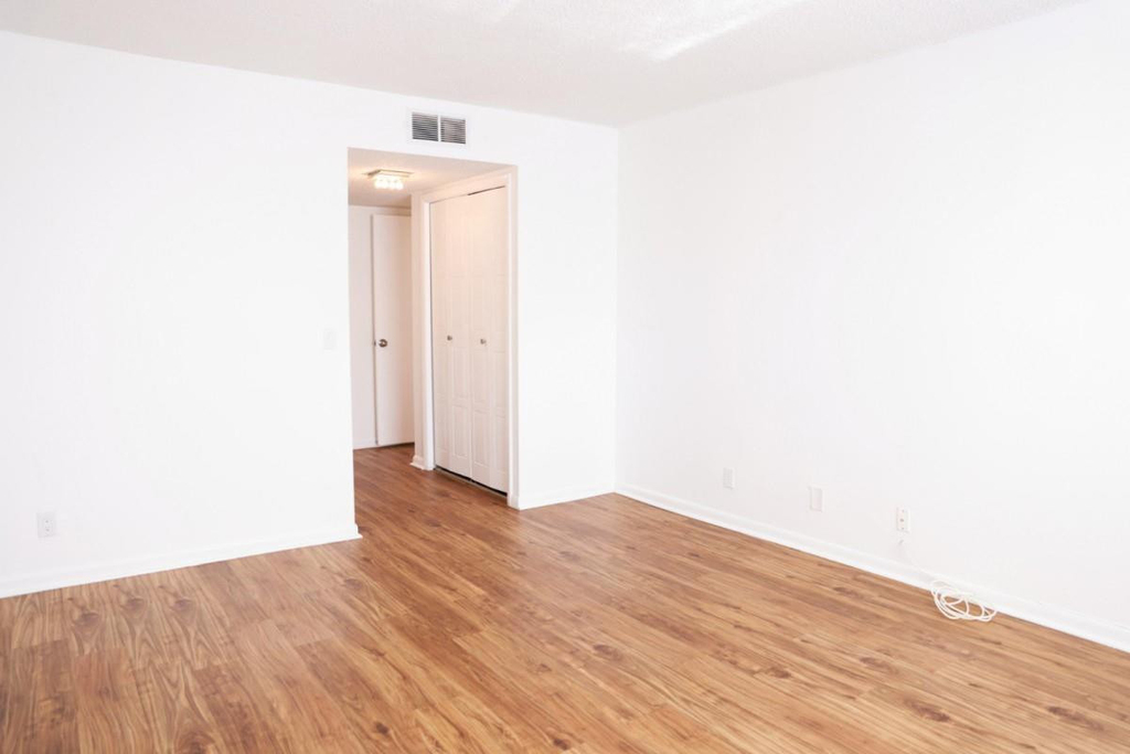 428 Lakeview Drive - Photo 11
