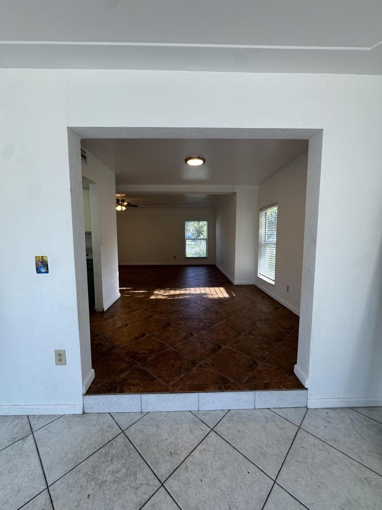 7816 Nw 70th Terrace - Photo 9