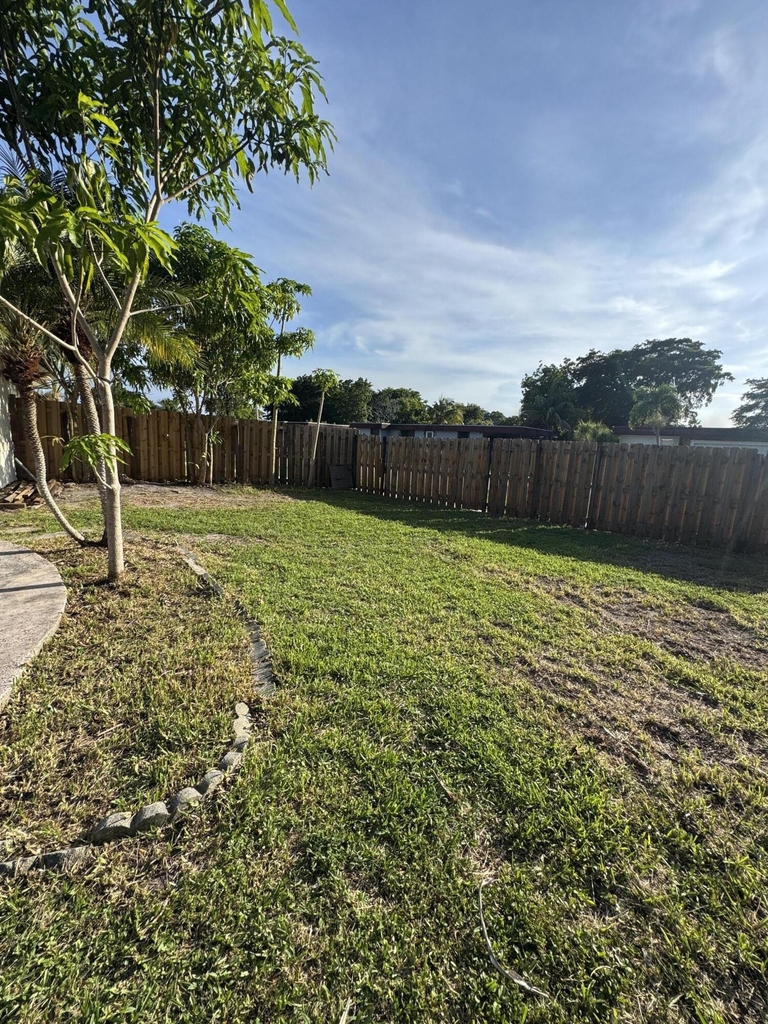 7816 Nw 70th Terrace - Photo 32