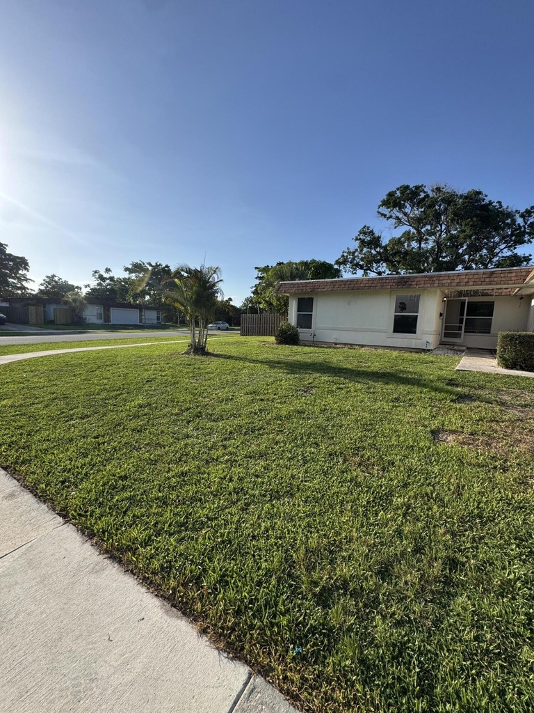 7816 Nw 70th Terrace - Photo 36