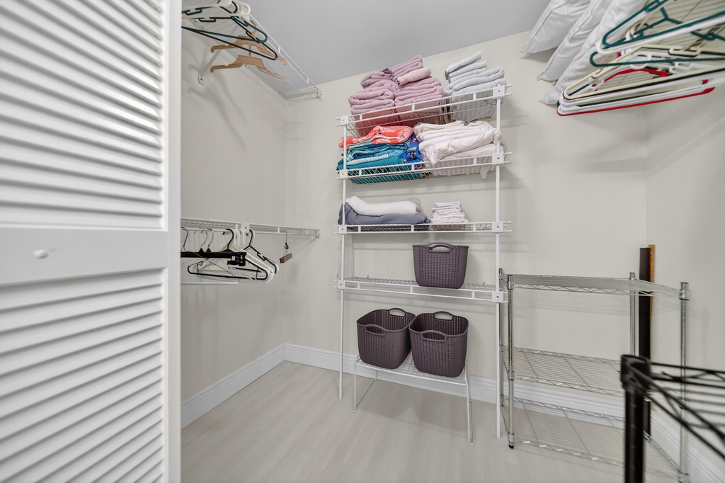 218 Ne Edgewater Drive - Photo 35