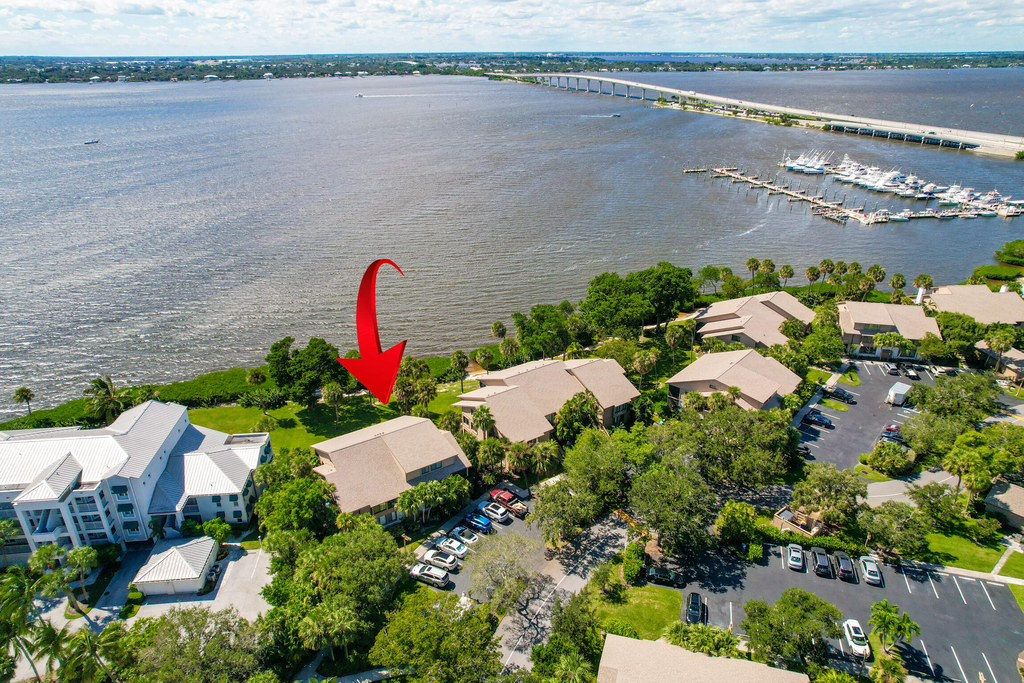 218 Ne Edgewater Drive - Photo 5