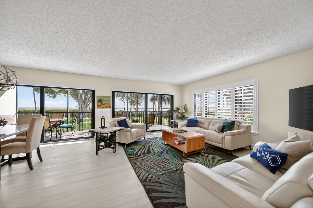 218 Ne Edgewater Drive - Photo 27