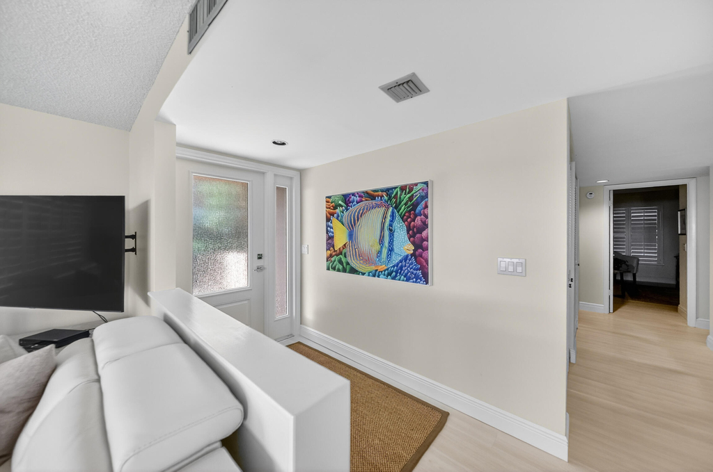218 Ne Edgewater Drive - Photo 20