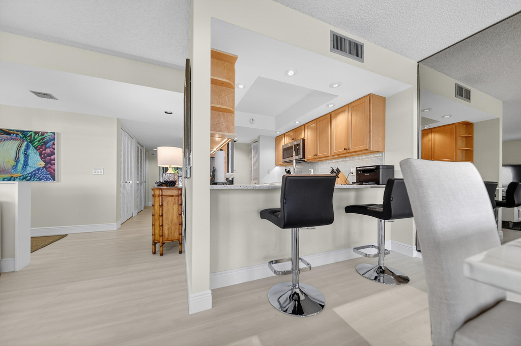 218 Ne Edgewater Drive - Photo 25
