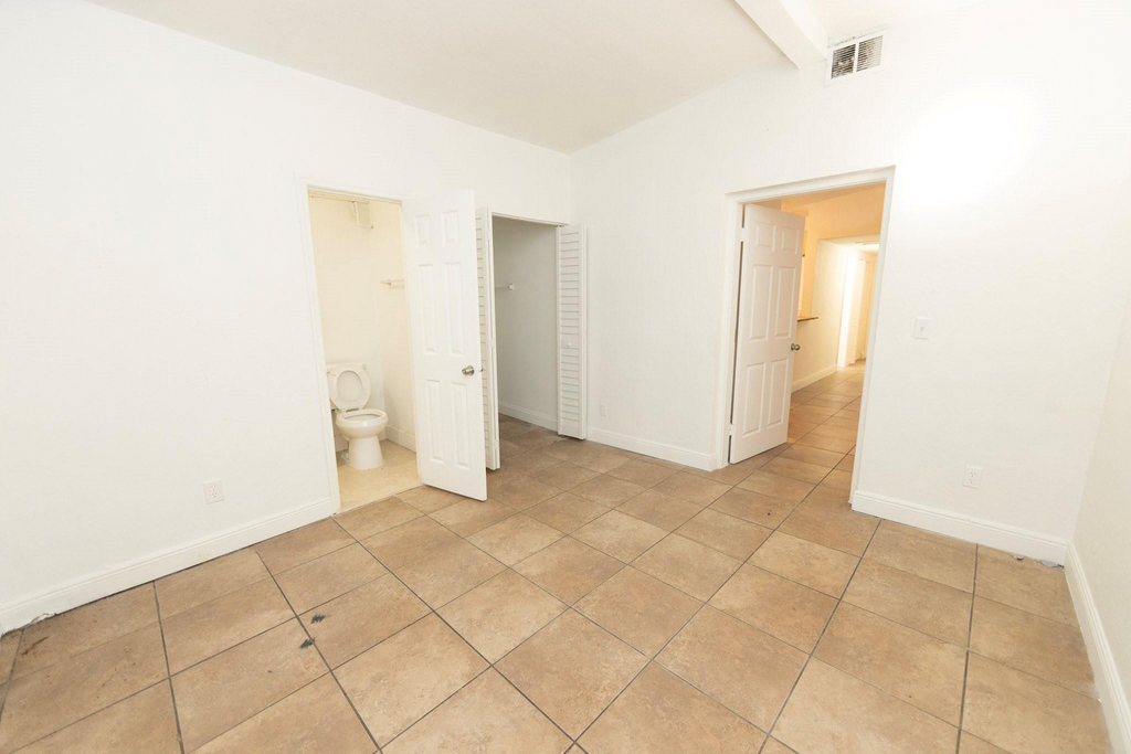 205 Nw 33rd Avenue - Photo 5