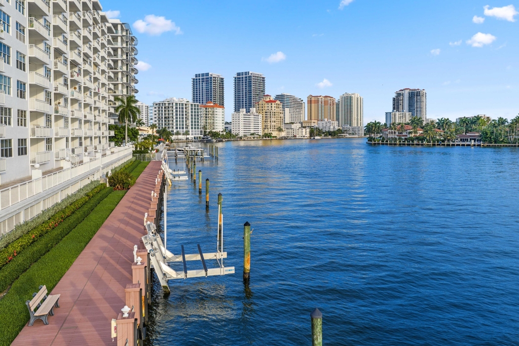 511 Bayshore Drive - Photo 49