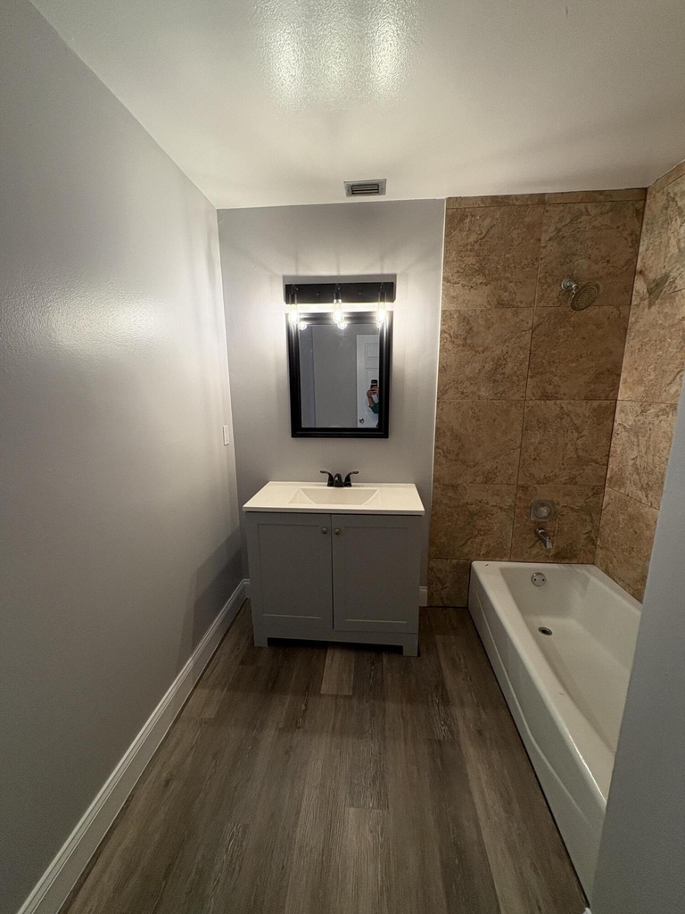 4726 Summit Boulevard - Photo 5