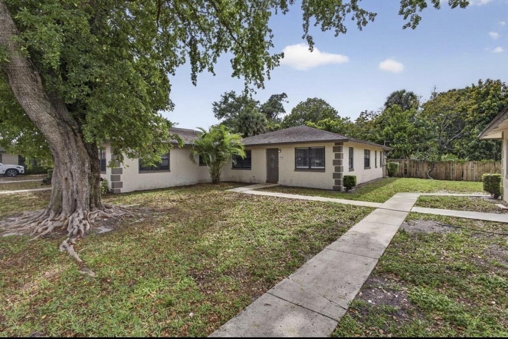 4726 Summit Boulevard - Photo 9