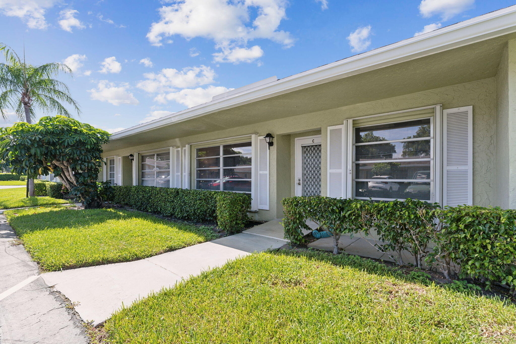 1120 Cactus Terrace - Photo 0