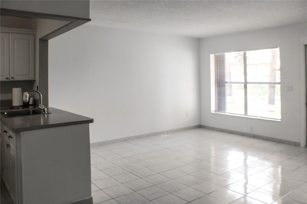 6705 W 26th Drive - Photo 6