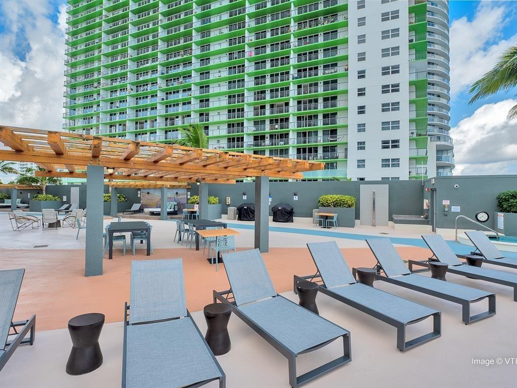 1750 N Bayshore Drive - Photo 15