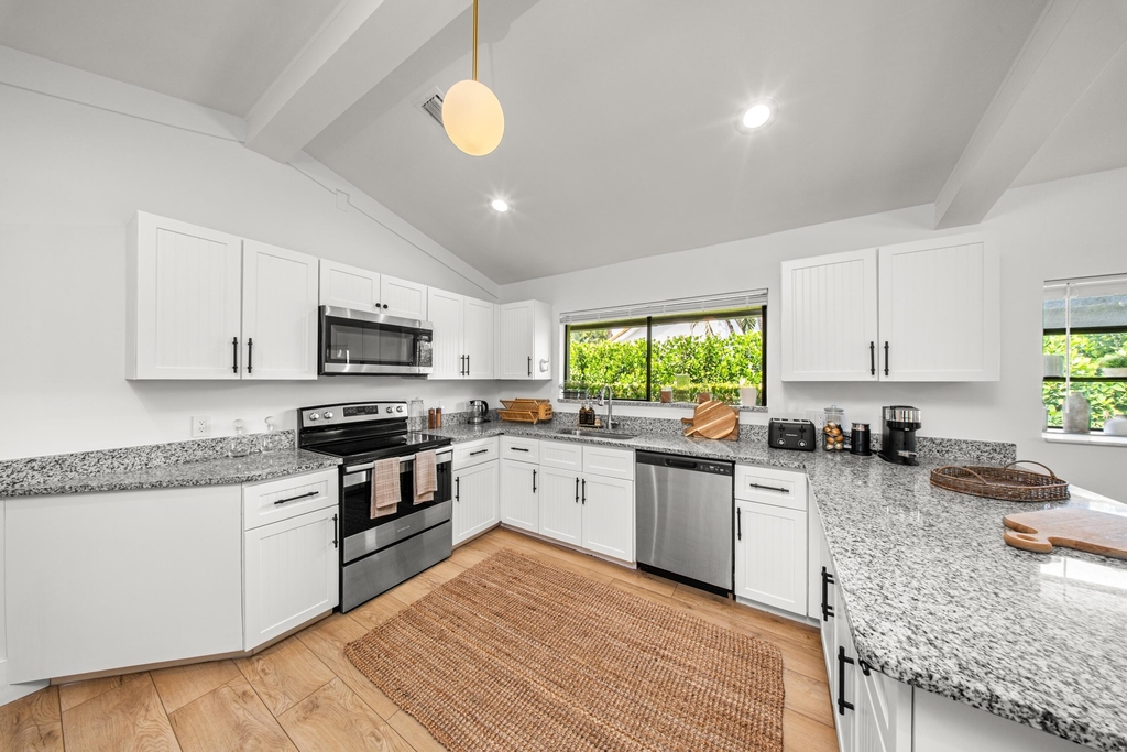 13471 Barberry Drive - Photo 9