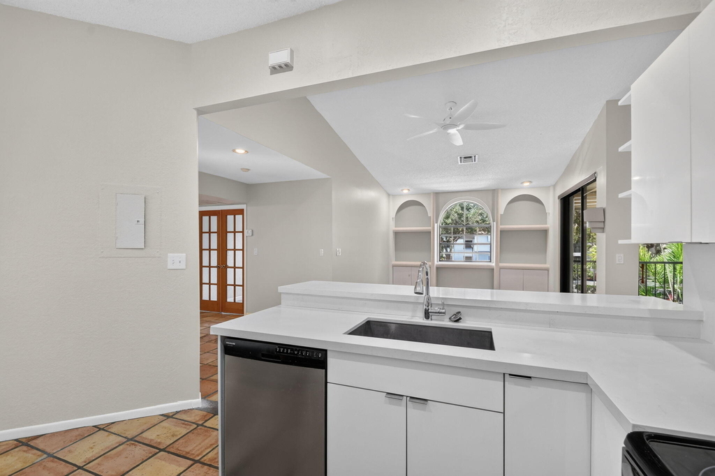 5451 Verona Drive - Photo 46