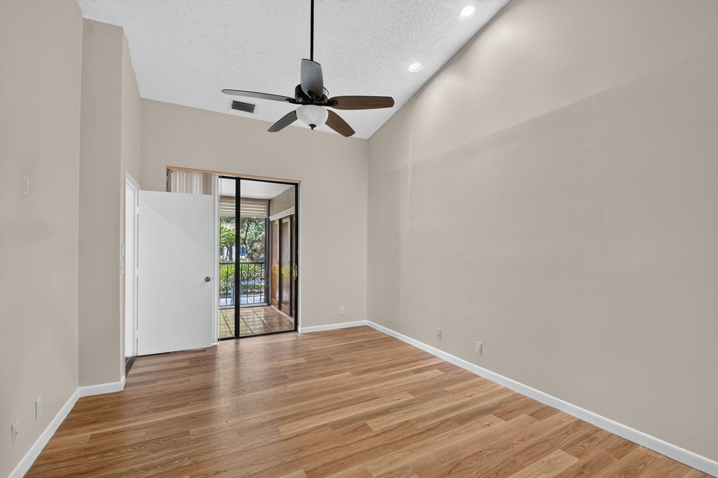 5451 Verona Drive - Photo 10