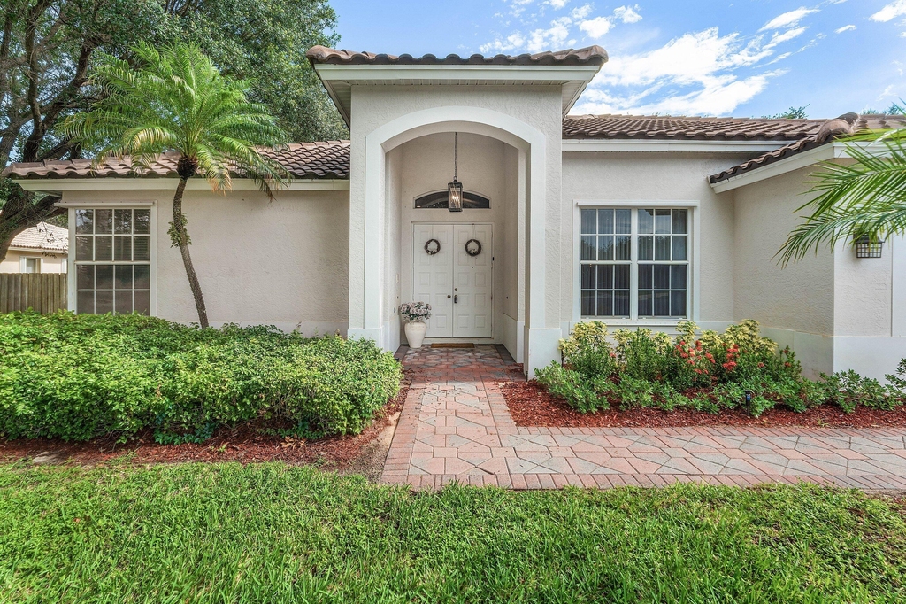 4378 Danielson Drive - Photo 3