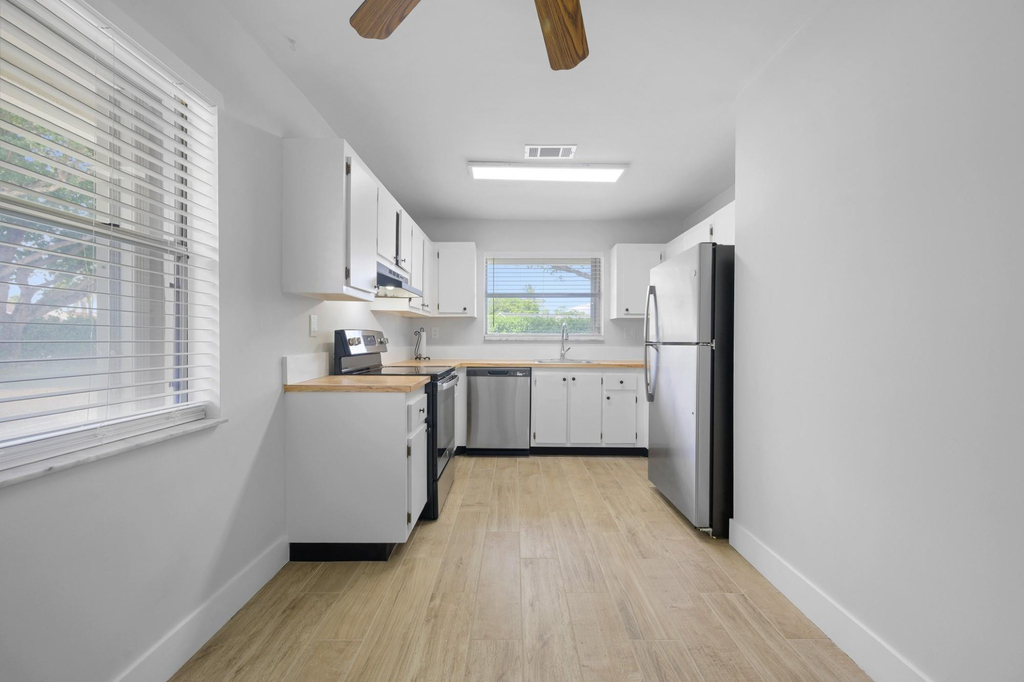 6371 Boca Circle - Photo 10