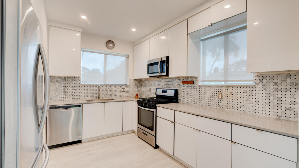 7528 Buccaneer Avenue - Photo 6