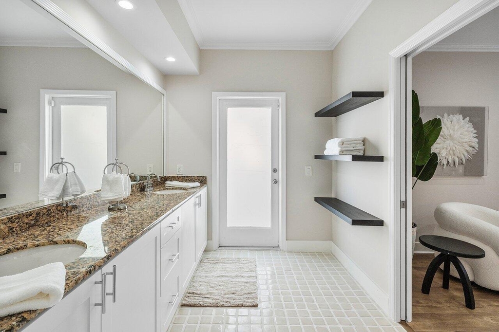 200 Ne 2nd Street - Photo 16