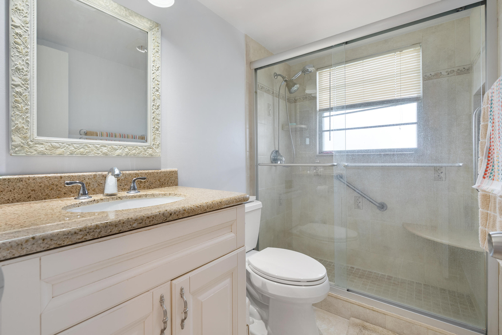 4060 Cornwall C - Photo 13