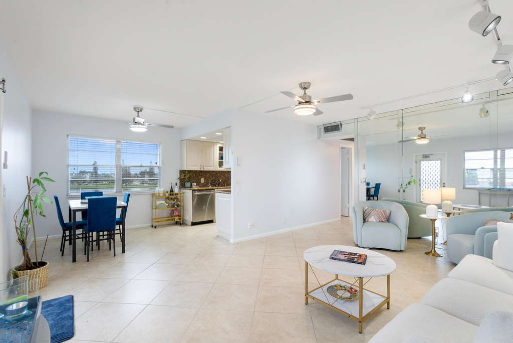 4060 Cornwall C - Photo 5
