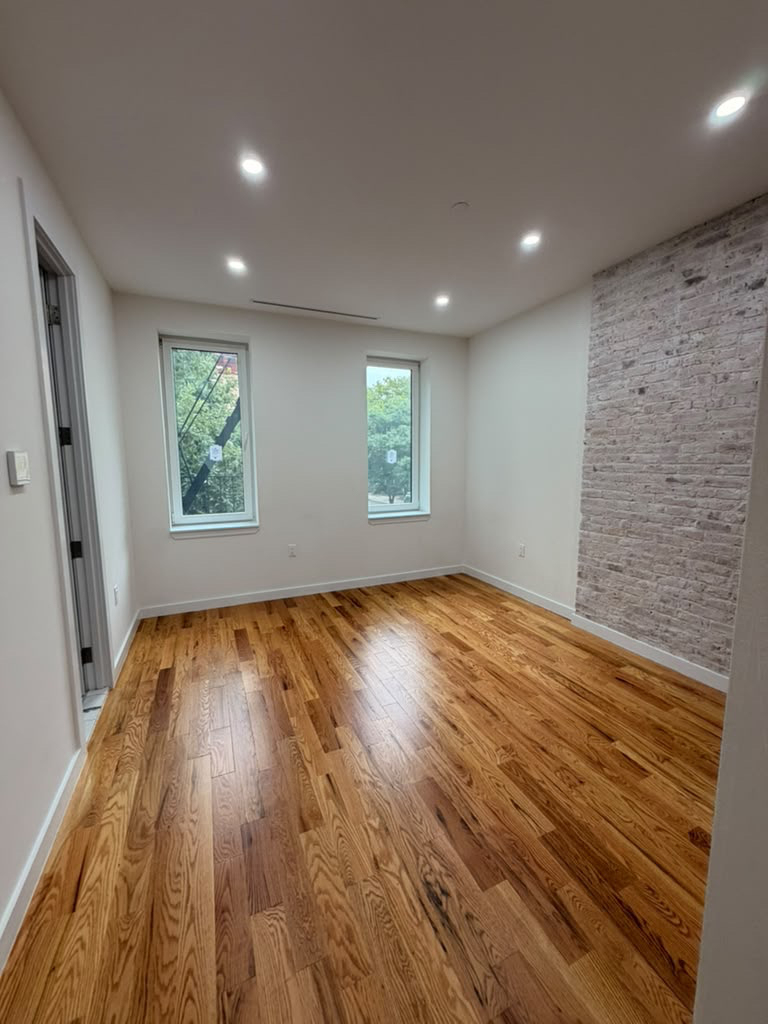 384 Chauncey Street - Photo 8